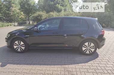 Хэтчбек Volkswagen e-Golf 2015 в 