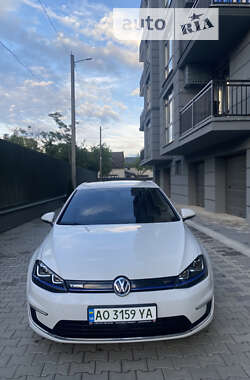 Хэтчбек Volkswagen e-Golf 2014 в Ужгороде