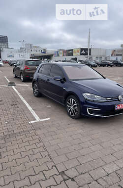 Хетчбек Volkswagen e-Golf 2020 в Житомирі