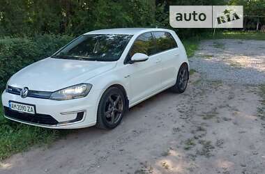 Хетчбек Volkswagen e-Golf 2014 в Житомирі