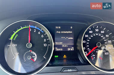 Хэтчбек Volkswagen e-Golf 2016 в 