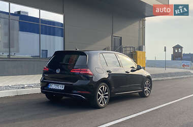 Хетчбек Volkswagen e-Golf 2019 в 