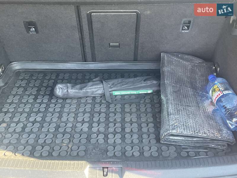 Хэтчбек Volkswagen e-Golf 2020 в Ужгороде