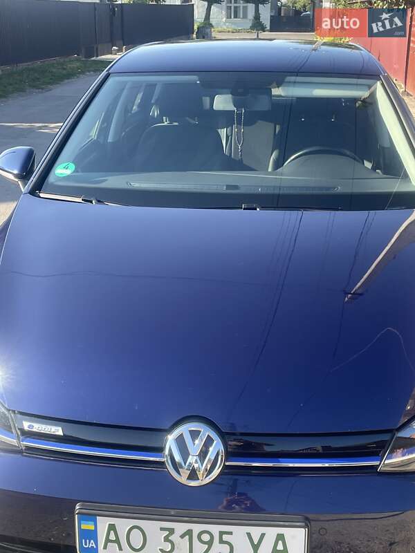 Хэтчбек Volkswagen e-Golf 2020 в Ужгороде