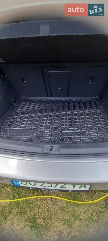 Volkswagen e-Golf 2017 VIN WVWZZZAUZJ8902122 фото оголошення 5 з 44