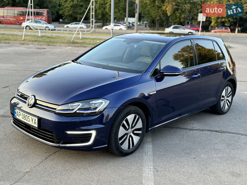 Хэтчбек Volkswagen e-Golf 2018 в Запорожье