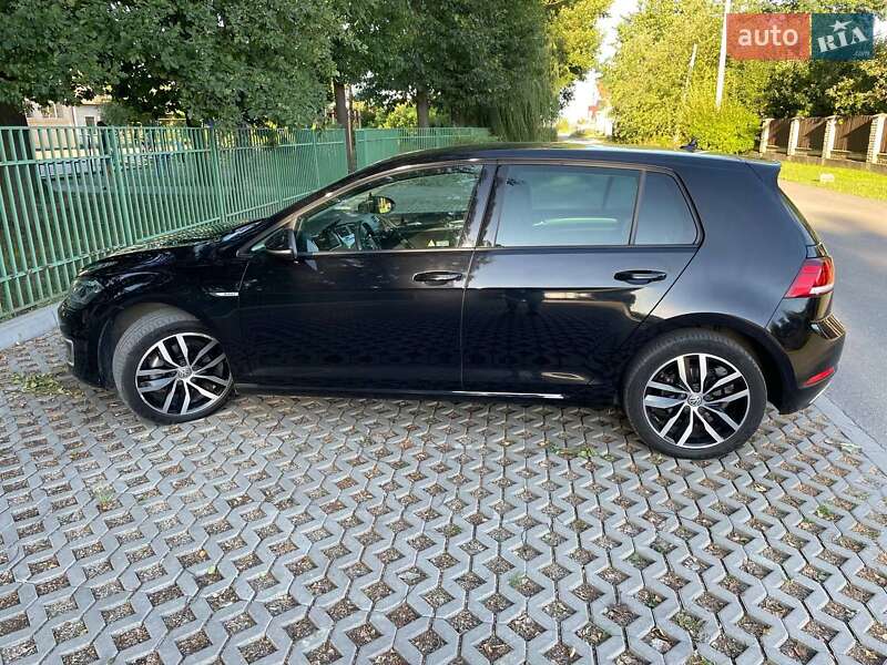 Хэтчбек Volkswagen e-Golf 2018 в Ивано-Франковске