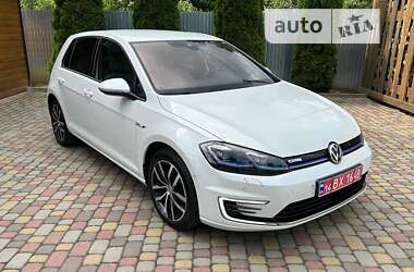 Хетчбек Volkswagen e-Golf 2019 в Києві