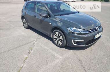 Хэтчбек Volkswagen e-Golf 2020 в Львове