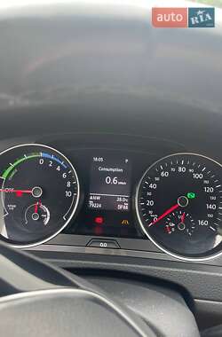 Хэтчбек Volkswagen e-Golf 2014 в Львове