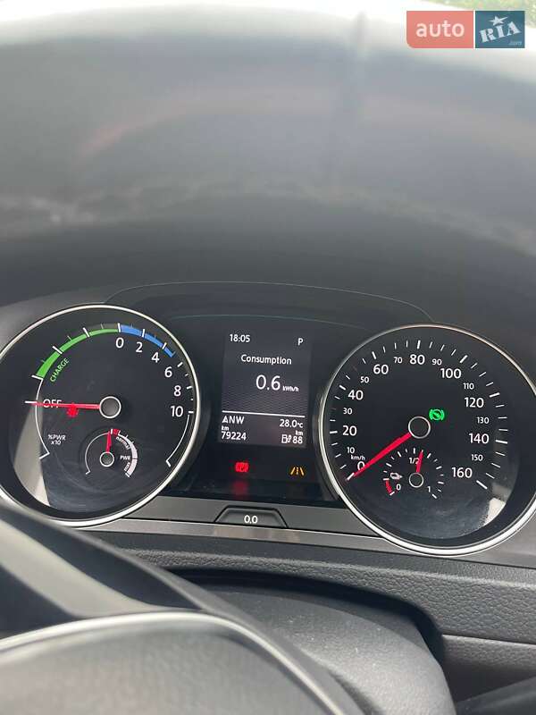 Хетчбек Volkswagen e-Golf 2014 в Львові