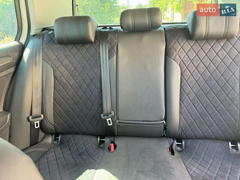 Хэтчбек Volkswagen e-Golf 2017 в Никополе