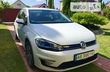 Хэтчбек Volkswagen e-Golf 2020 в Турбовом