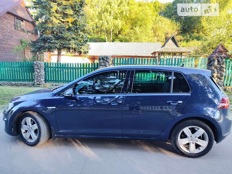Хетчбек Volkswagen e-Golf 2015 в Дрогобичі