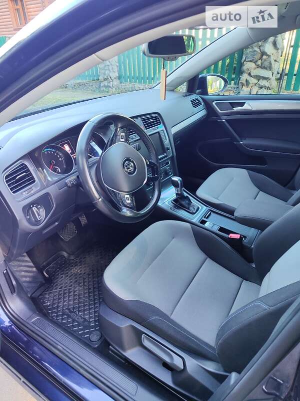 Хетчбек Volkswagen e-Golf 2015 в Дрогобичі