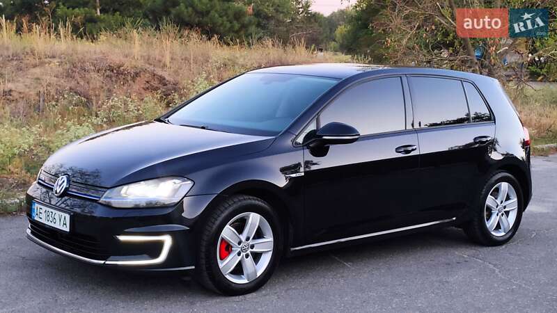 Volkswagen e-Golf 2016