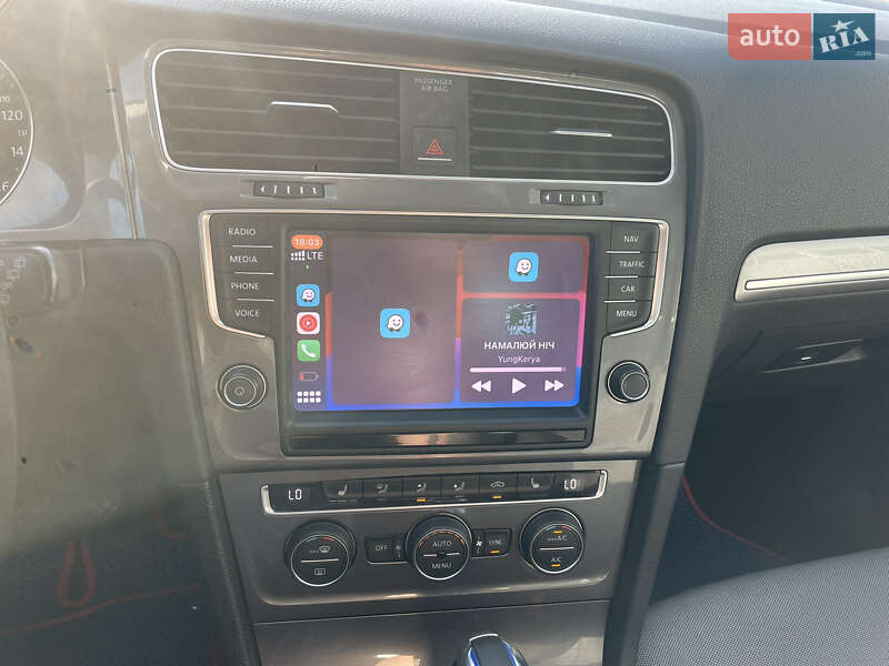 Хетчбек Volkswagen e-Golf 2014 в Львові