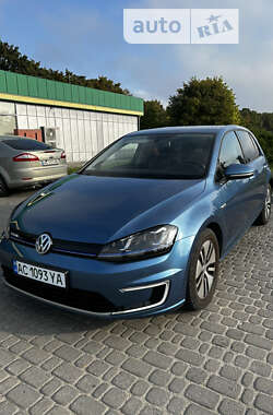 Хетчбек Volkswagen e-Golf 2015 в Володимирі