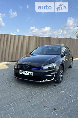 Хетчбек Volkswagen e-Golf 2015 в Львові