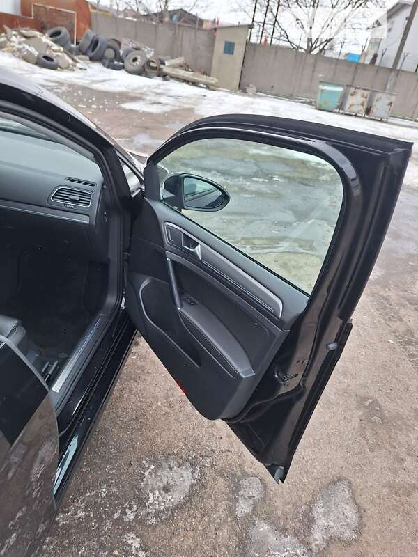 Хетчбек Volkswagen e-Golf 2019 в Миколаєві