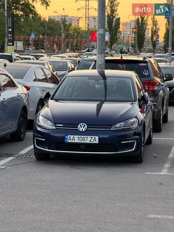 Volkswagen e-Golf 2017