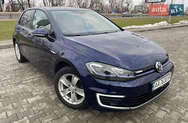 Хэтчбек Volkswagen e-Golf 2017 в Киеве