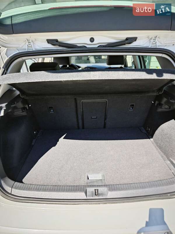 Хетчбек Volkswagen e-Golf 2019 в Луцьку