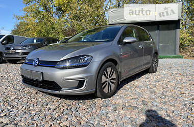 Хетчбек Volkswagen e-Golf 2015 в Рівному