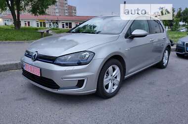 Хетчбек Volkswagen e-Golf 2016 в Рівному