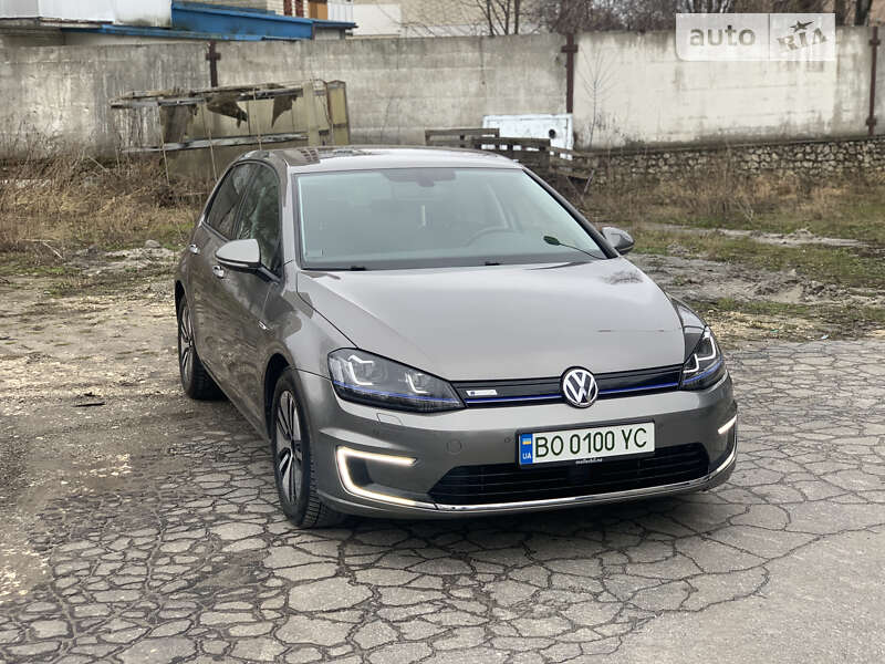 Хетчбек Volkswagen e-Golf 2016 в Тернополі