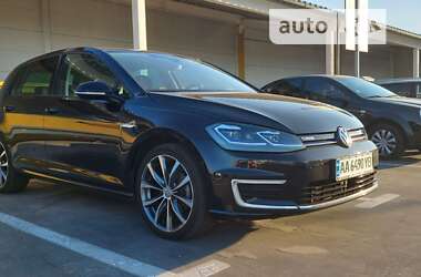 Хэтчбек Volkswagen e-Golf 2019 в Киеве