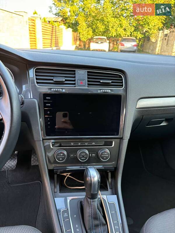 Хетчбек Volkswagen e-Golf 2020 в Хмельницькому