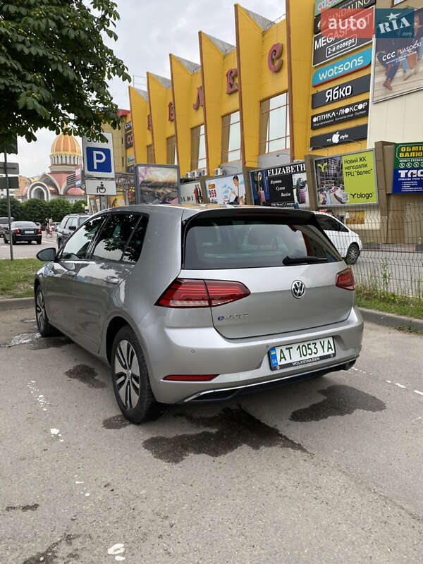 Хетчбек Volkswagen e-Golf 2018 в Івано-Франківську