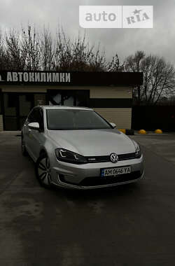 Хэтчбек Volkswagen e-Golf 2015 в Бердичеве