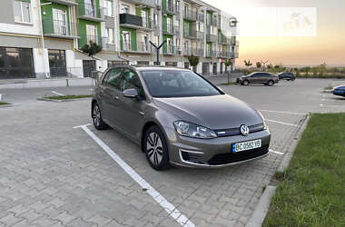 Хэтчбек Volkswagen e-Golf 2015 в Львове