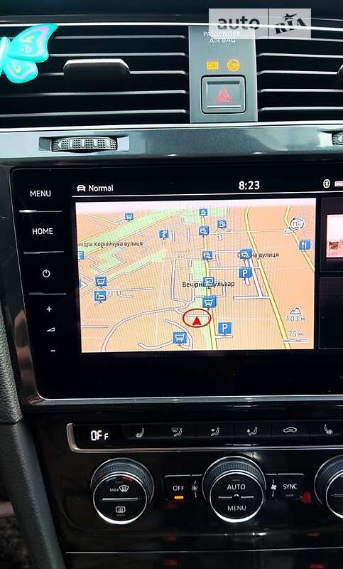 Хэтчбек Volkswagen e-Golf 2017 в Кривом Роге