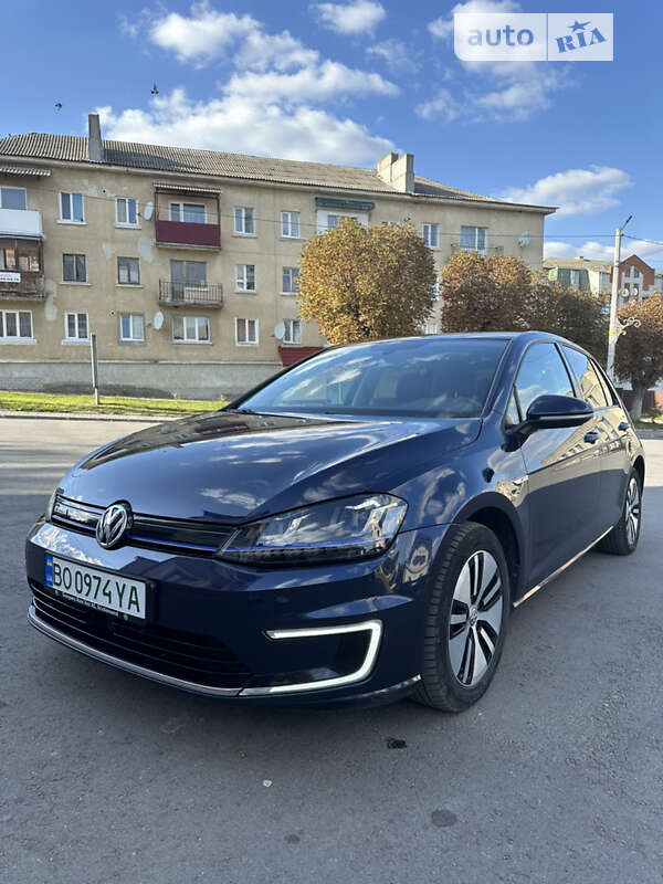 Хетчбек Volkswagen e-Golf 2015 в Козові