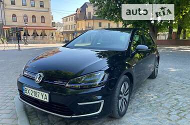 Хэтчбек Volkswagen e-Golf 2015 в Каменец-Подольском