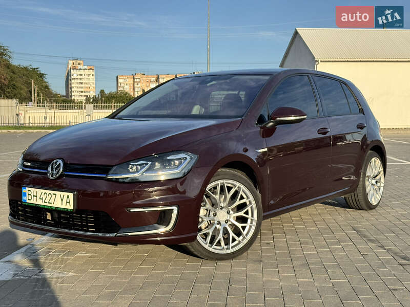 Хетчбек Volkswagen e-Golf 2018 в Одесі