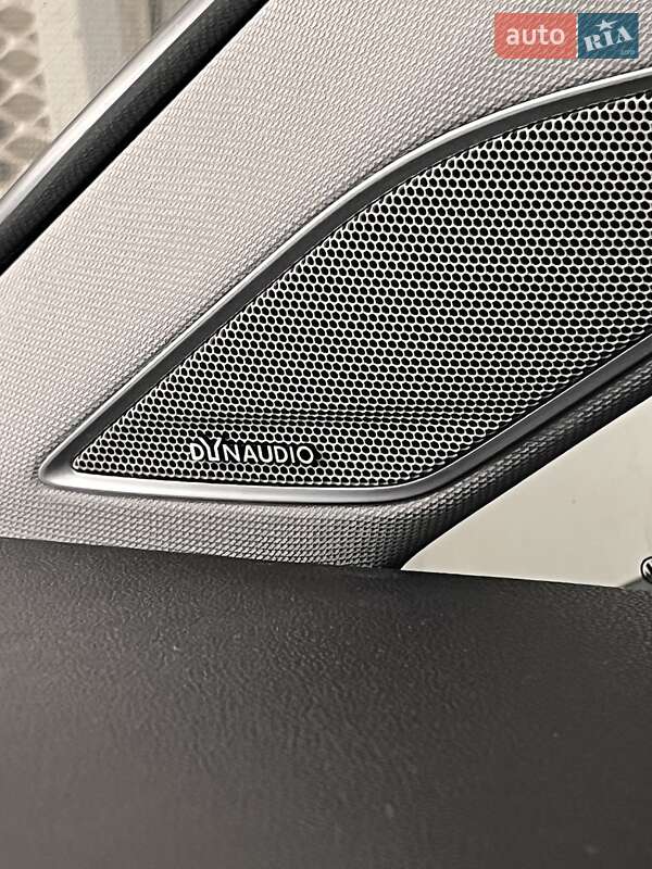 Хетчбек Volkswagen e-Golf 2019 в Запоріжжі