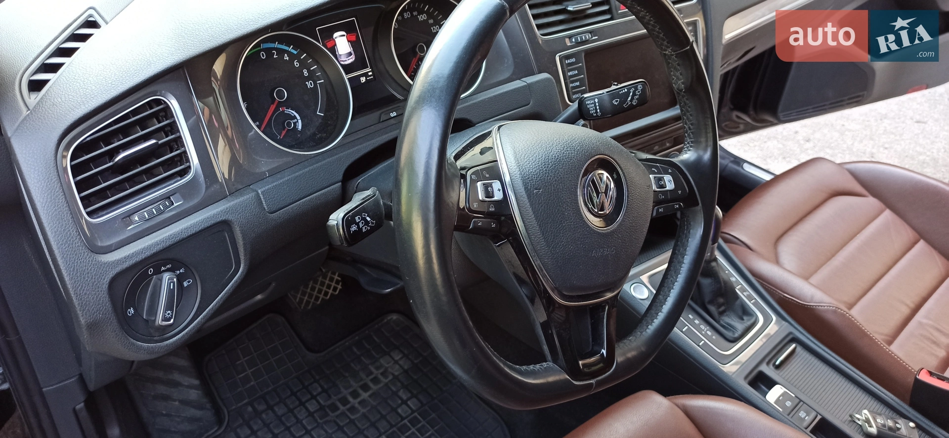 2014 Volkswagen Golf - мініатюра 17
