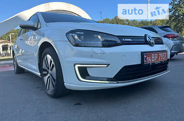 Хэтчбек Volkswagen e-Golf 2016 в Виннице