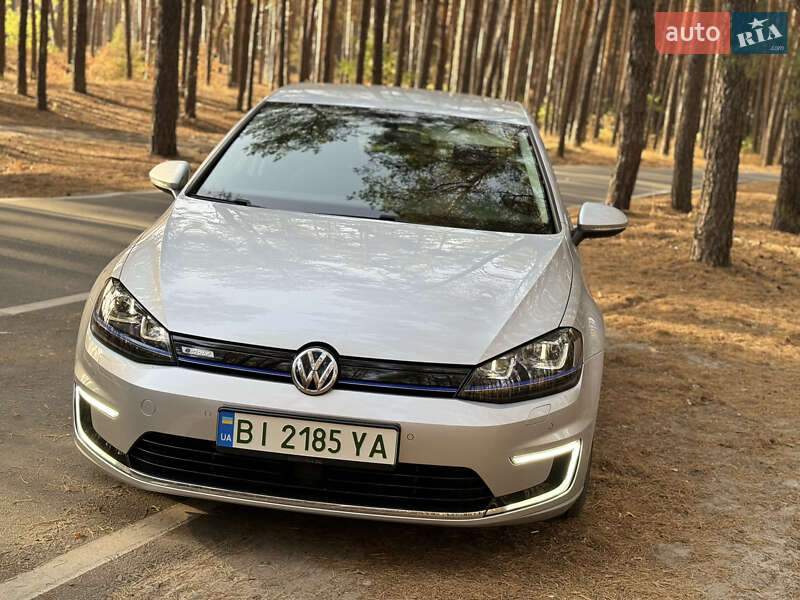 Хетчбек Volkswagen e-Golf 2016 в Полтаві