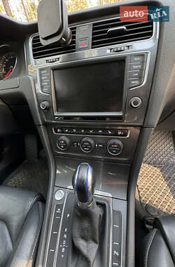 Хэтчбек Volkswagen e-Golf 2016 в Полтаве