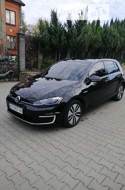 Хетчбек Volkswagen e-Golf 2018 в Хмельницькому