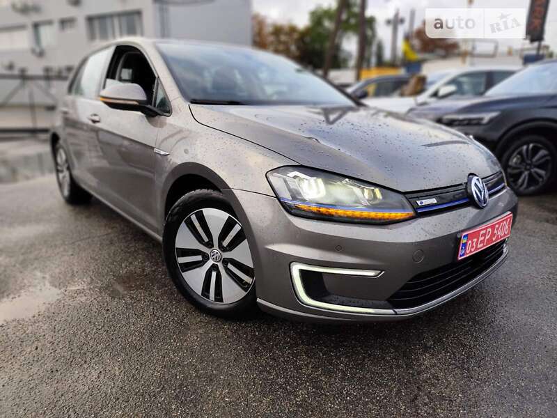 Volkswagen e-Golf 2015 Volkswagen e-Golf 2015