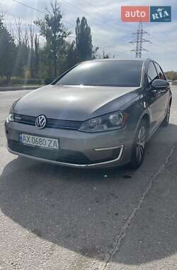 Хетчбек Volkswagen e-Golf 2015 в Харкові