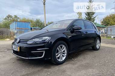 Хетчбек Volkswagen e-Golf 2019 в Чернівцях