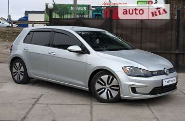 Хэтчбек Volkswagen e-Golf 2014 в Киеве