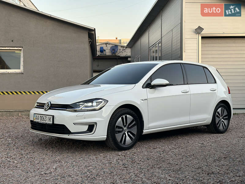 Хетчбек Volkswagen e-Golf 2018 в Києві